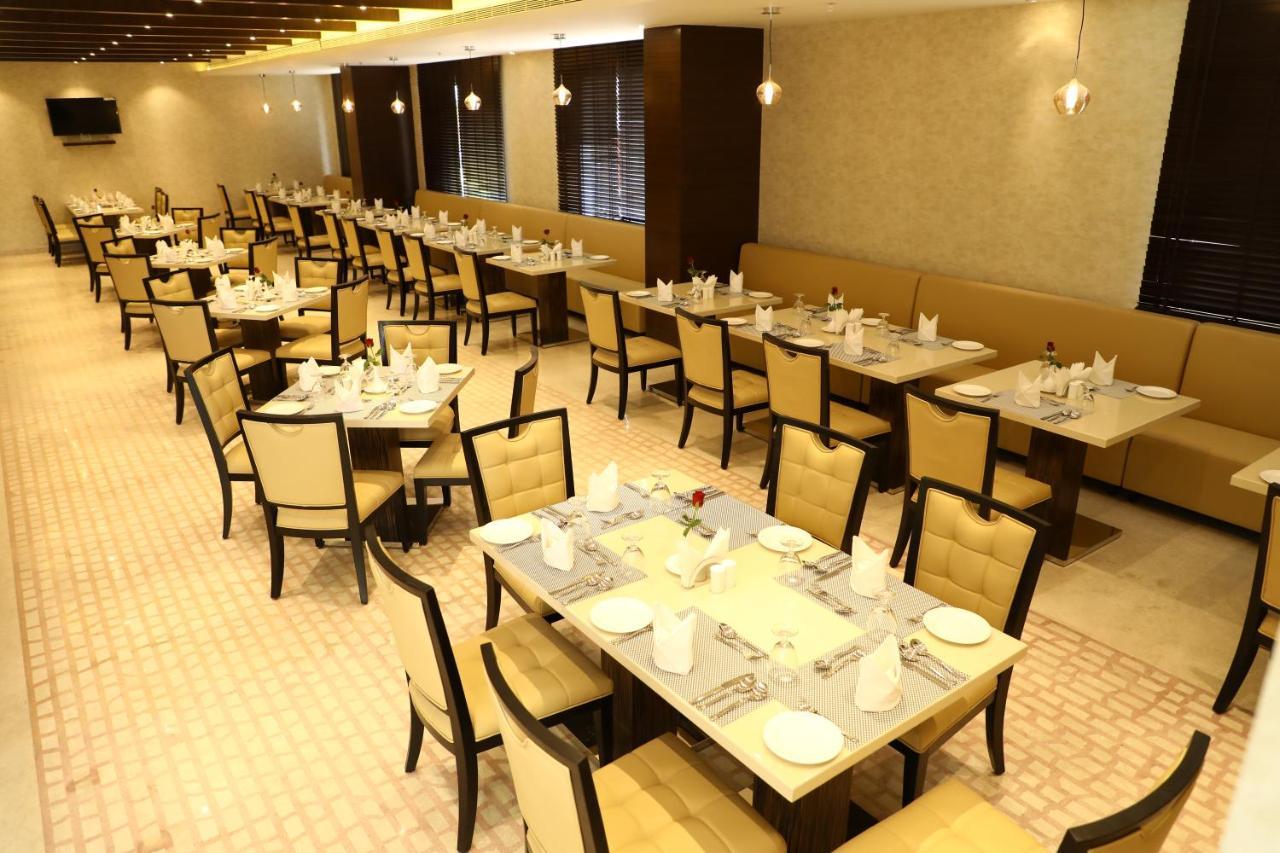 Yn Hotels Bangalore Eksteriør billede