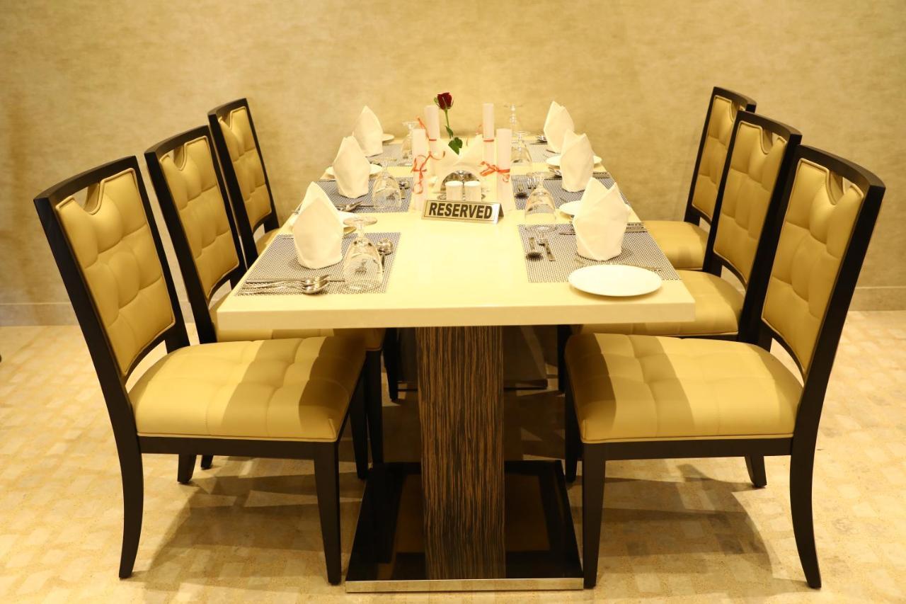 Yn Hotels Bangalore Eksteriør billede