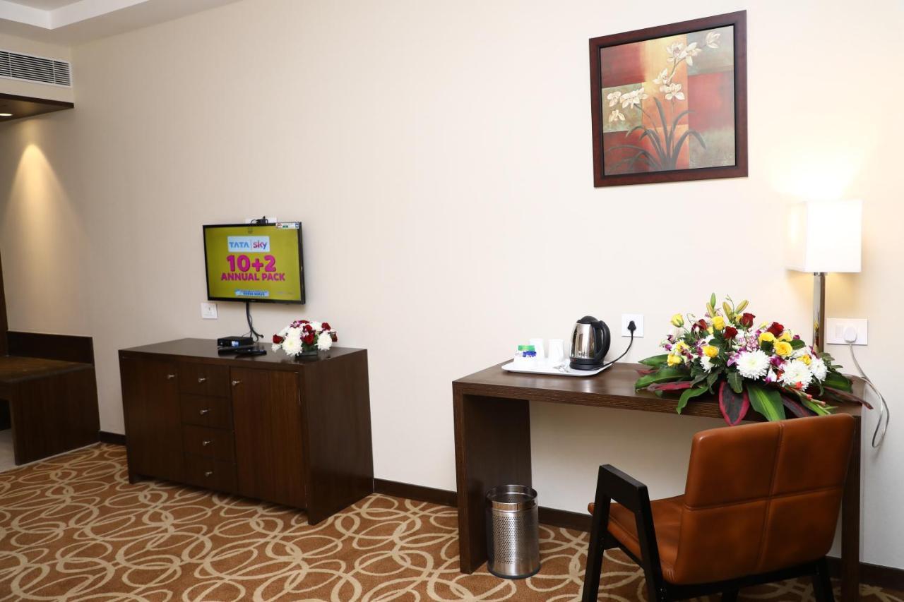 Yn Hotels Bangalore Eksteriør billede